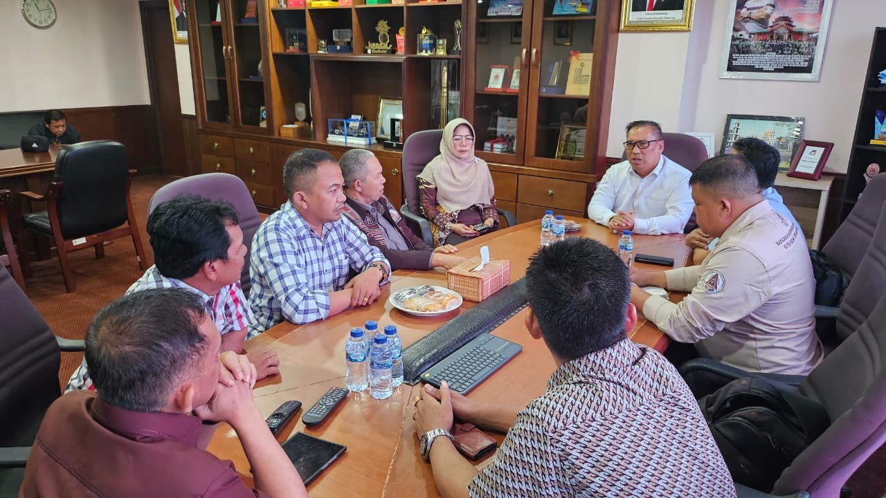 Wagub Nyanyang Apresiasi Upaya Perkumpulan Keluarga Banjarnahor Jaga Batam Tetap Hijau